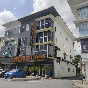 Smile Hotel C180 Cheras Selatan Balakong Kajang